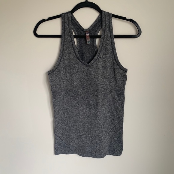 Aritiza TNA | Activewear Top | Grey - Picture 6 of 7